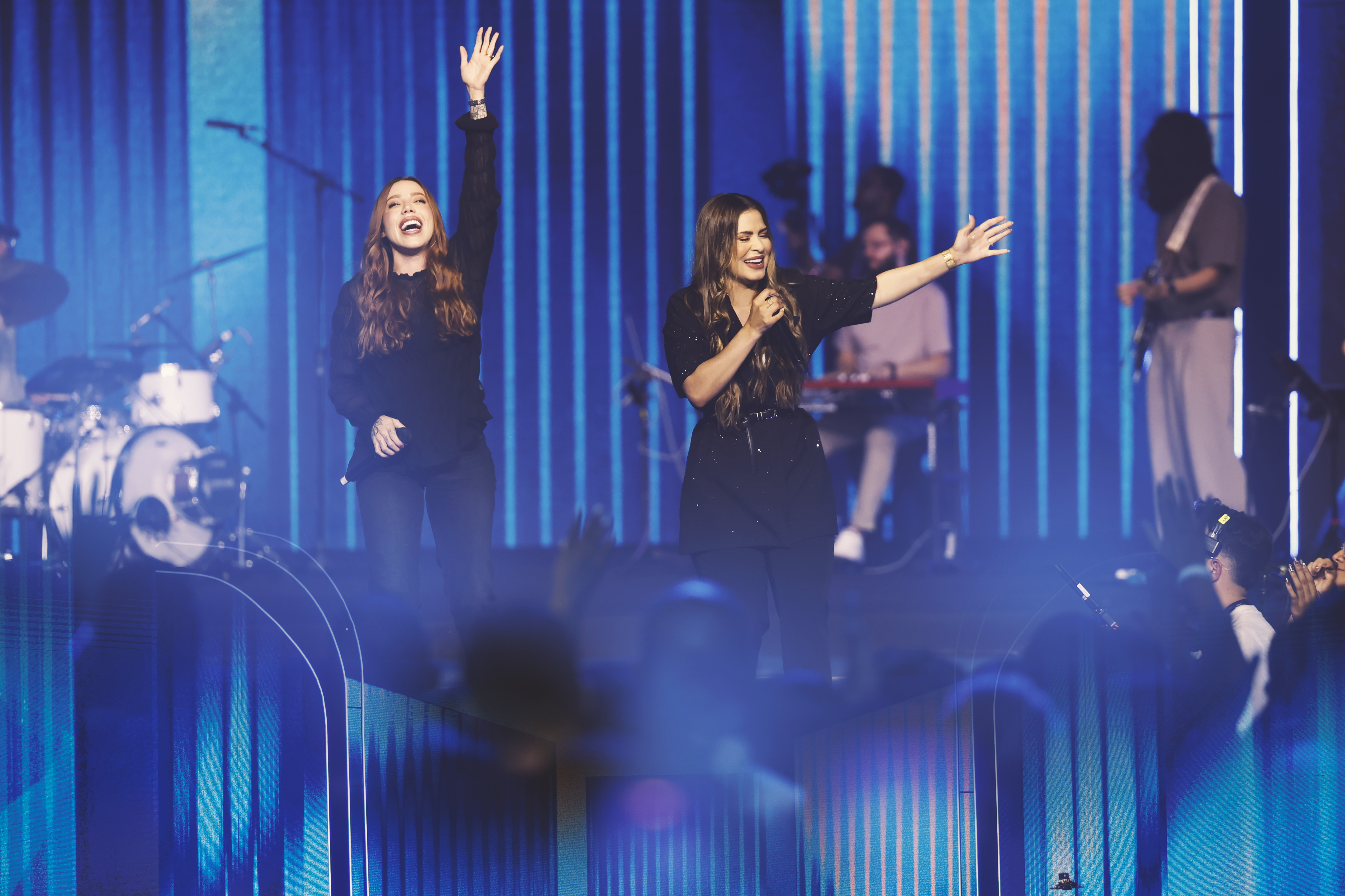 Valesca Mayssa, Julliany Souza